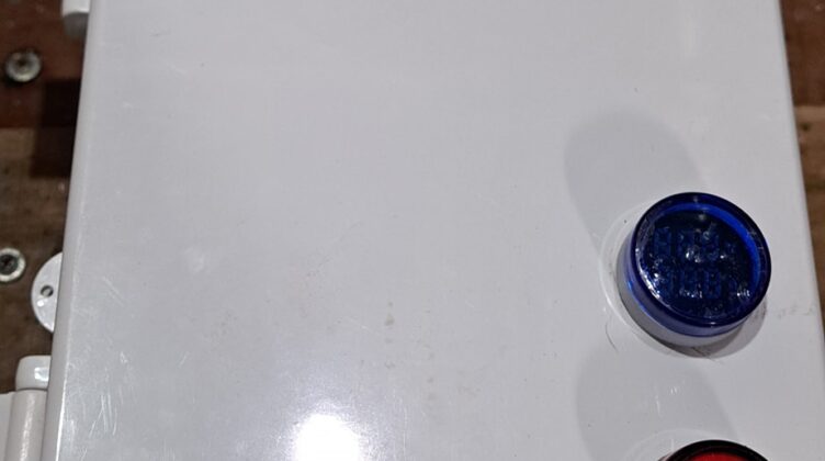 TỦ ĐIỆN BỚM HỎA TIỂN